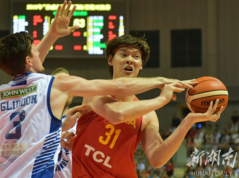 包含山东男篮发布备战花絮，集结日遗憾出局，欧联任务艰巨，身体对抗强度拉满的词条